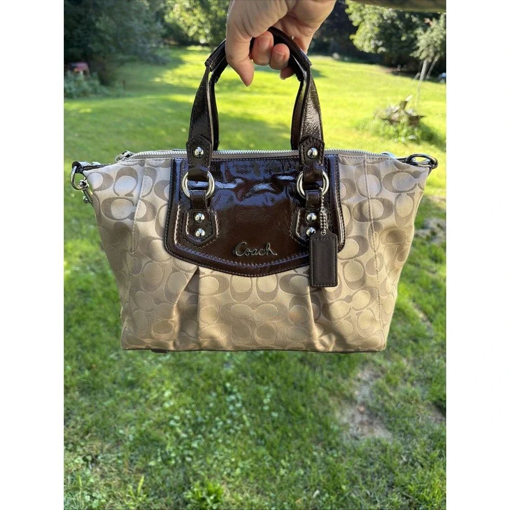 Coach Signature Ashley Satchel, Logo-   Pre-owned, good condition.
